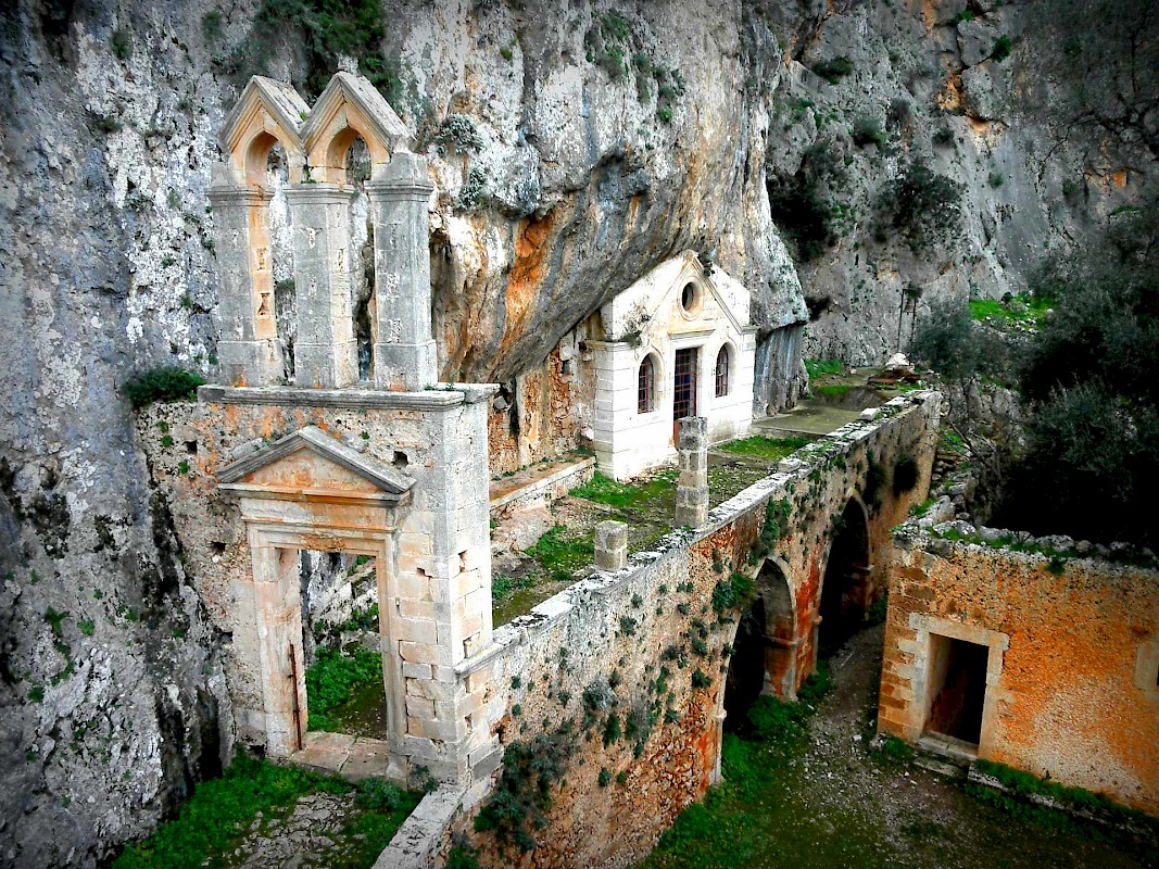 Monastery Gouvernetou – Monastery Ag. Triadas